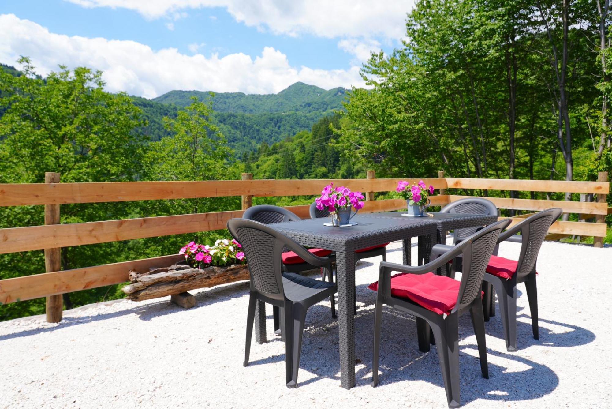 Chalet Navauce Raveo Buitenkant foto